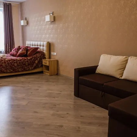 호텔 Hostynnyy Dvir 스트리