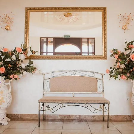 Hostynnyy Dvir 스트리