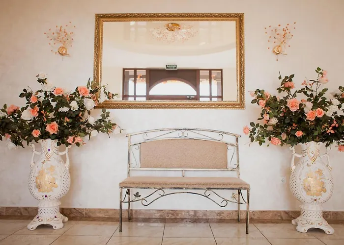 Hostynnyy Dvir Stryi