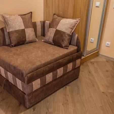 Hostynnyy Dvir * Stryi