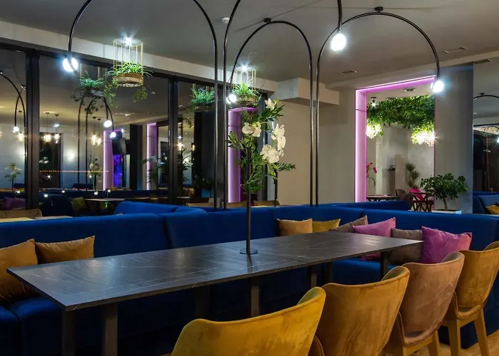 Hostynnyy Dvir Hotel